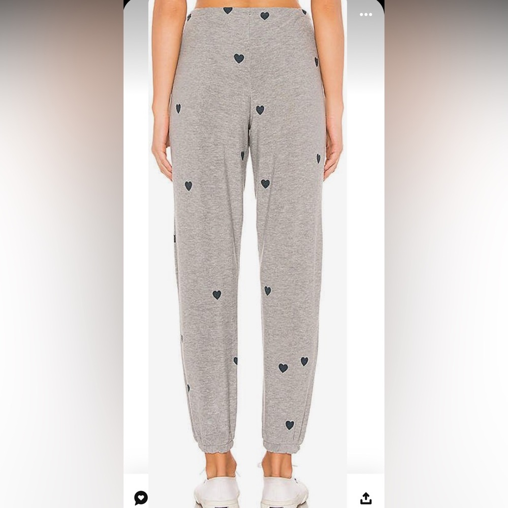 Chaser medium woman’s buttery sweats with mini hearts gray